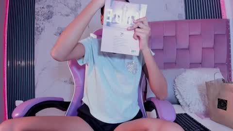 Laura online show from September 27, 2025, 7:19 pm