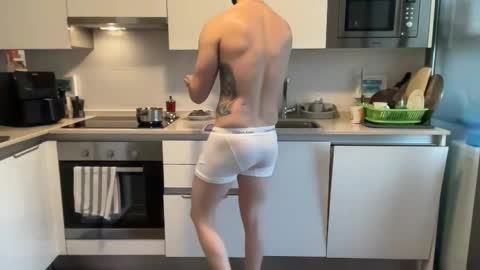 Snapshot of franco03952 chatting on November 16, 2025, 4:23 pm franco03952 online show from November 16, 2025, 4:23 pm