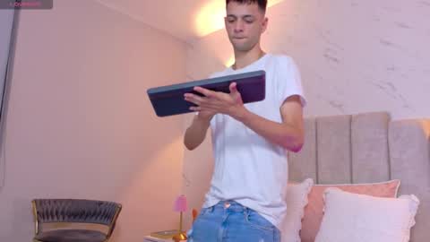 Franco online show from October 12, 2025, 2:54 am