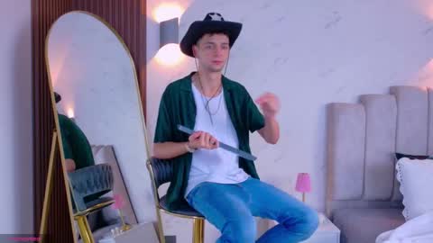 Franco online show from November 17, 2025, 8:58 pm