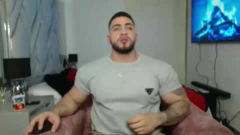 Snapshot of frank_foxx1 chatting on October 25, 2025, 4:09 am frank_foxx1 online show from October 25, 2025, 4:09 am