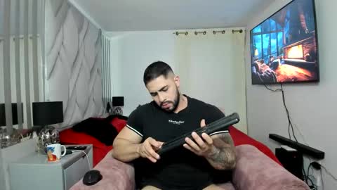 Snapshot of frank_foxx1 chatting on November 8, 2025, 4:01 am frank_foxx1 online show from November 8, 2025, 4:01 am