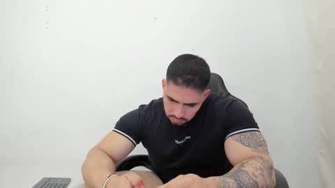 frank_foxx1 online show from March 25, 2026, 2:06 am