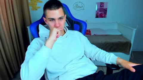 Frank online show from June 4, 2026, 4:07 am