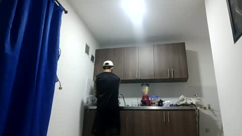 Snapshot of frankdanielsmolano chatting on July 3, 2026, 3:24 am frankdanielsmolano online show from July 3, 2026, 3:24 am