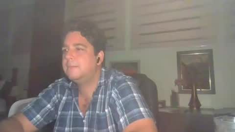 frankorican online show from October 13, 2025, 4:23 am