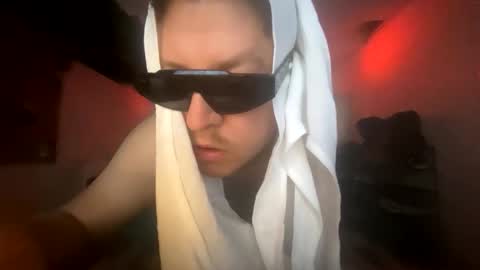 frankyrivv online show from May 11, 2026, 7:58 am