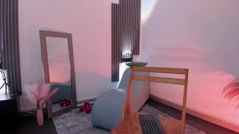 Fransheska online show from February 2, 2026, 12:15 pm