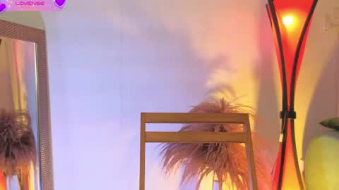 Fransheska online show from May 17, 2026, 11:39 am