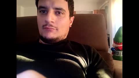 fraromeo2 online show from December 20, 2024, 3:21 pm