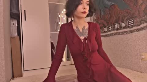 Snapshot of frau_basted chatting on October 19, 2025, 9:32 am mistress Bastet and mintcola online show from October 19, 2025, 9:32 am
