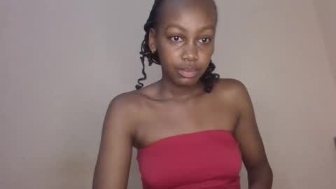 Snapshot of freaky_beauty chatting on June 1, 2026, 9:22 am freaky_beauty online show from June 1, 2026, 9:22 am
