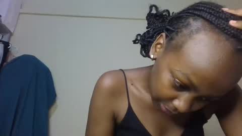 Snapshot of freaky_beauty chatting on June 14, 2026, 3:03 pm freaky_beauty online show from June 14, 2026, 3:03 pm