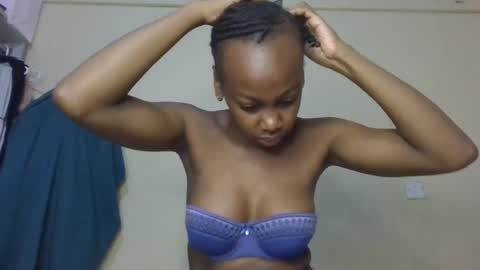 freaky_beauty online show from June 19, 2026, 3:11 am