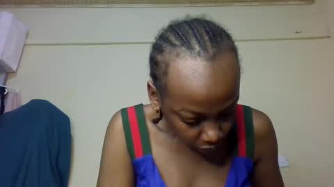 freaky_beauty online show from July 5, 2026, 7:15 am
