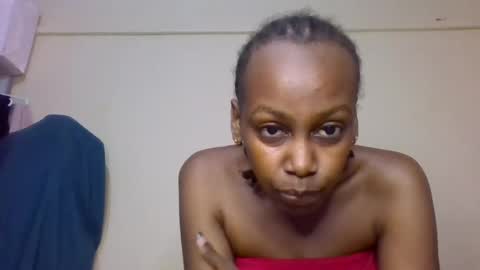 freaky_beauty online show from July 6, 2026, 7:27 am