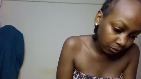 freaky_beauty online show from July 10, 2026, 2:52 pm