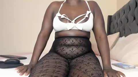 Snapshot of freaky_maria chatting on December 24, 2024, 10:22 am Maria online show from December 24, 2024, 10:22 am