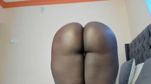 Snapshot of freaky_maria chatting on December 28, 2024, 8:05 am Maria online show from December 28, 2024, 8:05 am