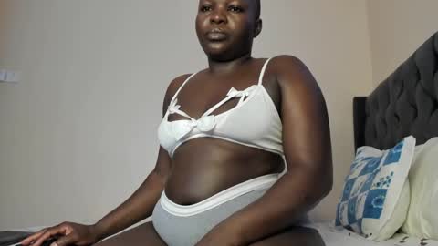 Snapshot of freaky_maria chatting on January 10, 2025, 4:22 am Maria online show from January 10, 2025, 4:22 am