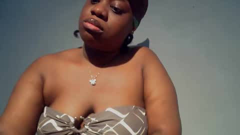 freaky slut5 online show from December 14, 2025, 3:45 am