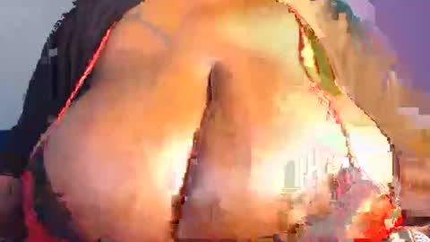 Snapshot of freakyboobsxx chatting on October 27, 2025, 7:07 pm Kimmy online show from October 27, 2025, 7:07 pm