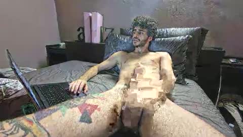 Snapshot of freakyhole chatting on September 30, 2025, 10:37 pm freakyhole online show from September 30, 2025, 10:37 pm