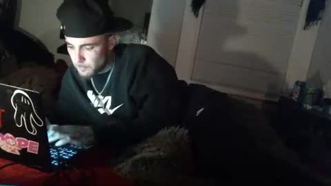 Snapshot of freakyspun101 chatting on December 15, 2024, 9:24 am freakyspun101 online show from December 15, 2024, 9:24 am