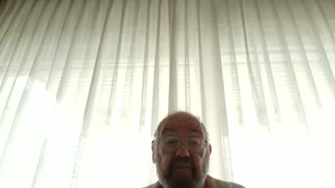 Snapshot of fredaldavid chatting on December 11, 2024, 9:09 am David Fredal online show from December 11, 2024, 9:09 am