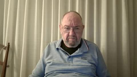 Snapshot of fredaldavid chatting on December 19, 2024, 6:34 pm David Fredal online show from December 19, 2024, 6:34 pm