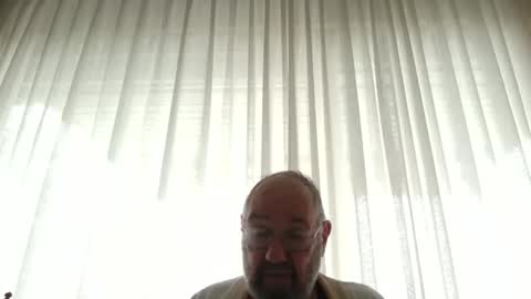 Snapshot of fredaldavid chatting on January 10, 2025, 9:55 am David Fredal online show from January 10, 2025, 9:55 am