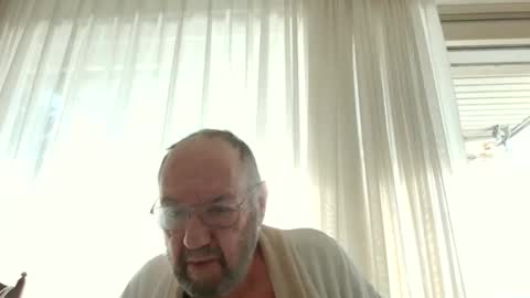 Snapshot of fredaldavid chatting on January 12, 2025, 9:40 am David Fredal online show from January 12, 2025, 9:40 am