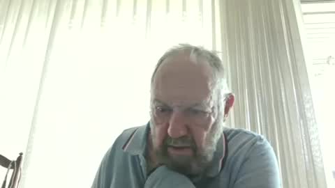 Snapshot of fredaldavid chatting on October 8, 2025, 2:25 pm David Fredal online show from October 8, 2025, 2:25 pm