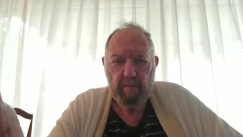 Snapshot of fredaldavid chatting on October 16, 2025, 8:15 am David Fredal online show from October 16, 2025, 8:15 am