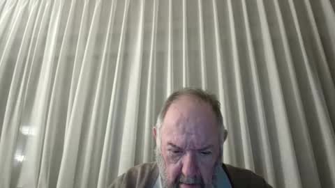 Snapshot of fredaldavid chatting on October 16, 2025, 9:27 pm David Fredal online show from October 16, 2025, 9:27 pm