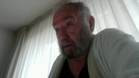 Snapshot of fredaldavid chatting on November 9, 2025, 7:39 am David Fredal online show from November 9, 2025, 7:39 am