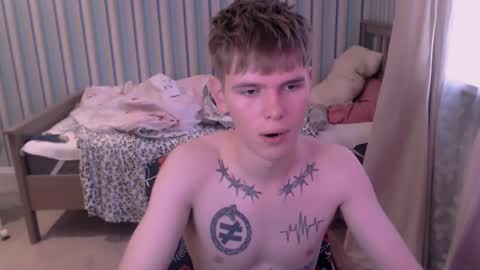 Snapshot of fredd_xanderrs chatting on October 13, 2025, 2:28 pm fredd_xanderrs online show from October 13, 2025, 2:28 pm