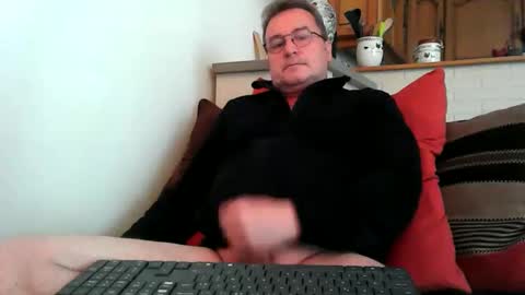 freddy9509 online show from June 11, 2026, 4:05 pm
