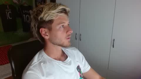 Frederick Perin online show from November 20, 2025, 8:08 pm