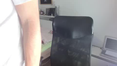 Frederick Perin online show from April 25, 2026, 3:09 pm