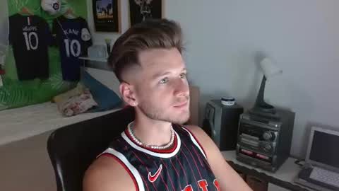 Snapshot of freddy_star chatting on August 1, 2026, 12:37 pm Frederick Perin online show from August 1, 2026, 12:37 pm