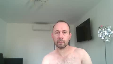 fredodu41 online show from November 11, 2025, 10:48 am