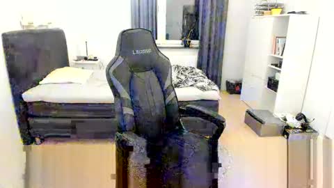 Snapshot of fredrik386959 chatting on November 27, 2025, 6:32 pm Fredrik online show from November 27, 2025, 6:32 pm