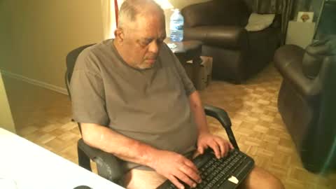 Snapshot of fredthetiger chatting on June 20, 2026, 3:42 am fredthetiger online show from June 20, 2026, 3:42 am