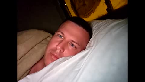 Snapshot of fredwilliam26 chatting on October 19, 2025, 12:50 pm fredwilliam26 online show from October 19, 2025, 12:50 pm