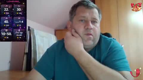 Snapshot of freeboy80180 chatting on November 30, 2025, 8:29 am freeboy80180 online show from November 30, 2025, 8:29 am