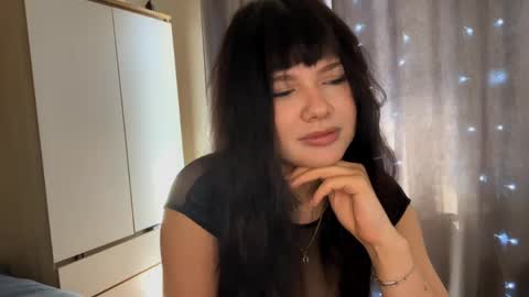 Jenny online show from April 15, 2026, 5:03 am