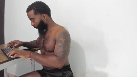 Snapshot of freedom_24 chatting on February 15, 2025, 1:42 am shakur online show from February 15, 2025, 1:42 am