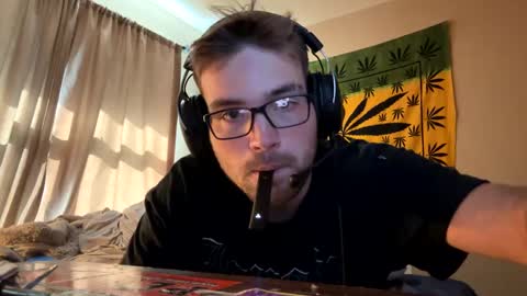 freezeskiii online show from September 16, 2025, 4:41 pm