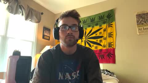 freezeskiii online show from September 22, 2025, 7:05 pm